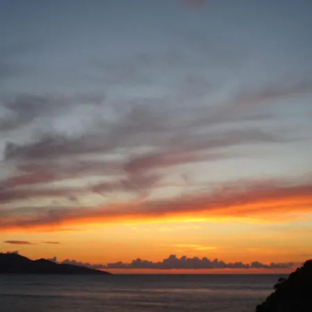 Cavos - Loft In Assos With Amazing View 아파트