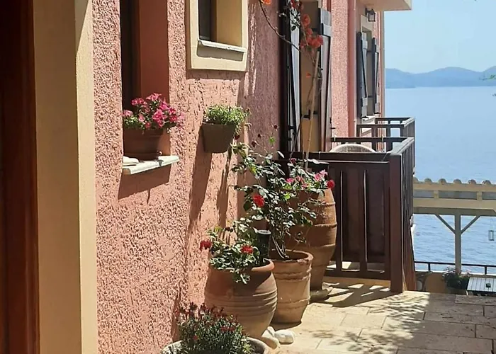 Apartment Cavos - Loft In Assos With Amazing View